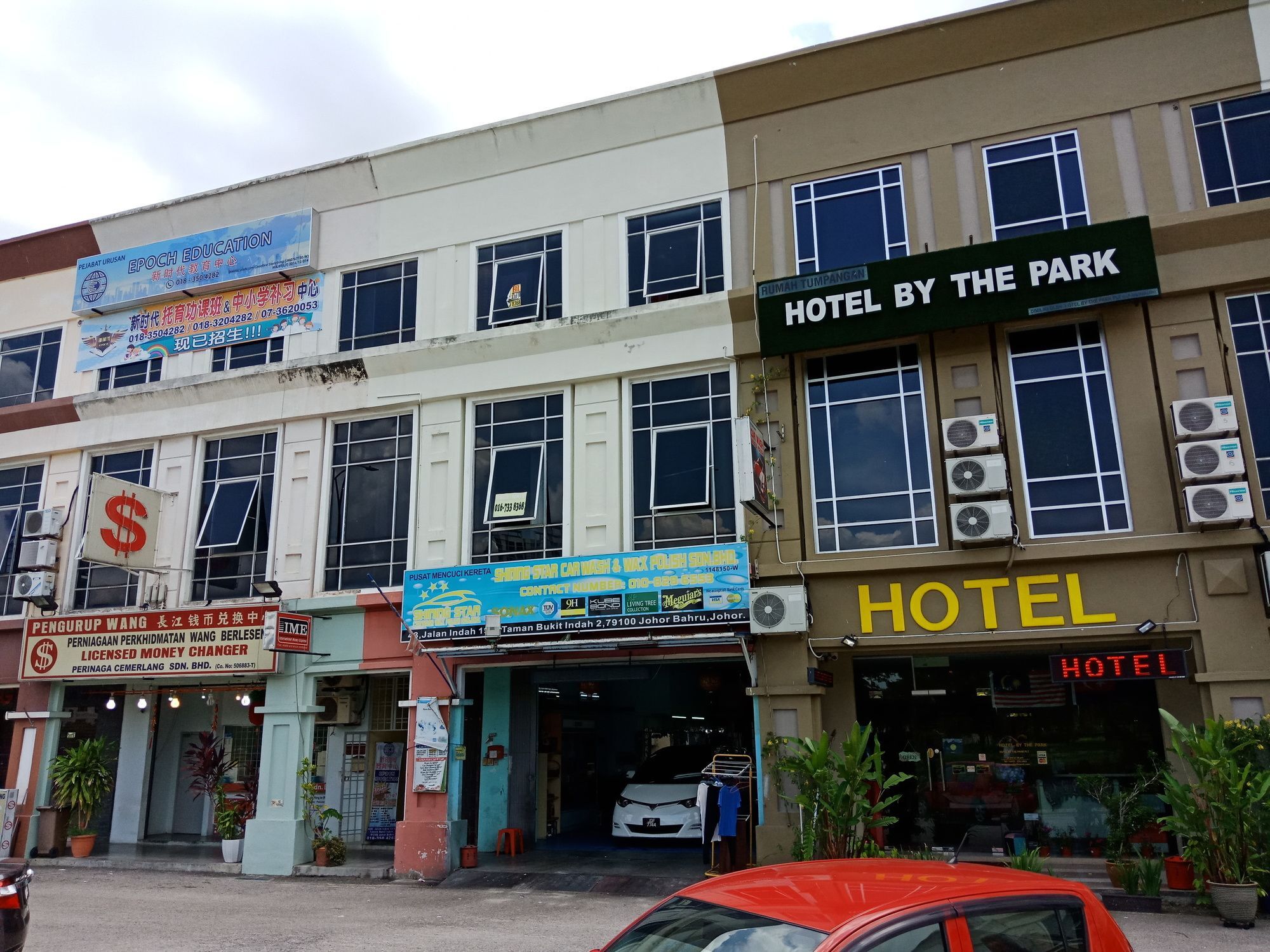 Oyo 90231 Hotel By The Park Plt Johor Bahru Exterior foto